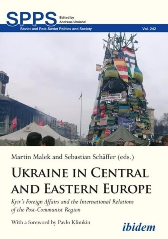 Ukraine in Central and Eastern Europe by Martin MalekSebastian Schaffer-Paperback