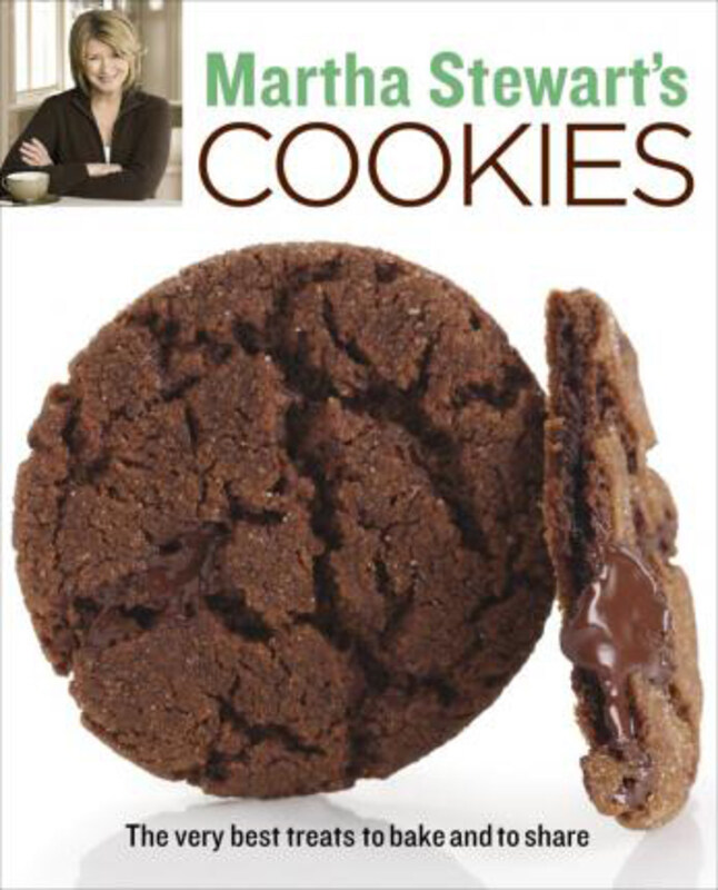 

Martha Stewart's Cookies: The Very Best Treats to Bake and to Share: A Baking Book, Paperback Book, By: Martha Stewart Living Magazine