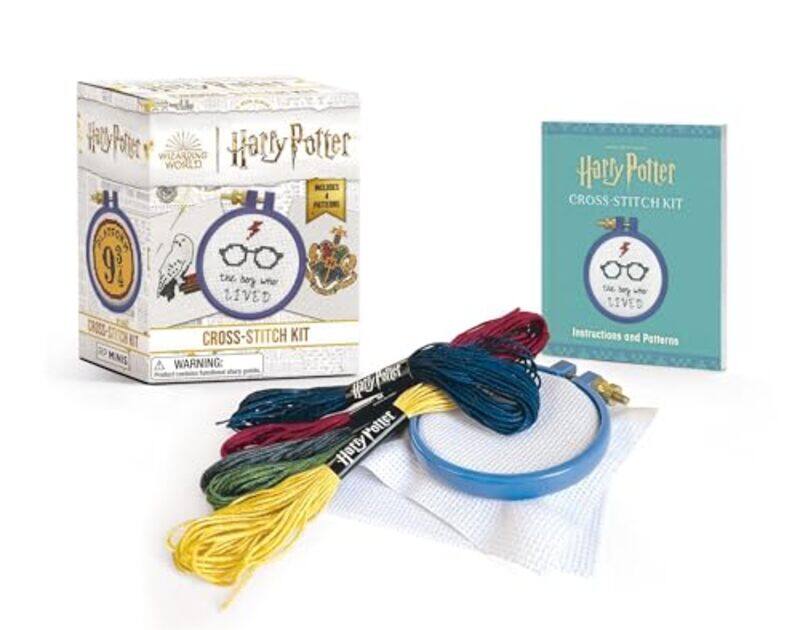 

Harry Potter Crossstitch Kit by Warner Bros. , Paperback