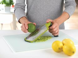 Joseph Twist Grater With Adjustable Handle, Extra Course And Fine, Green 1 EA 20017