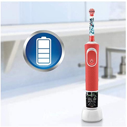 Oral-B 2K Star Wars Electric Toothbrush with Travel Case for Kids, 3+ Years, D100.414, Multicolour