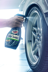 Turtle Wax 680ml Wet & Black Tire Shine