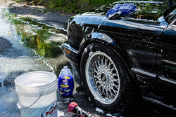 Turtle Wax 1.42Ltr Ice Premium Wash & Wax Car Care, Blue