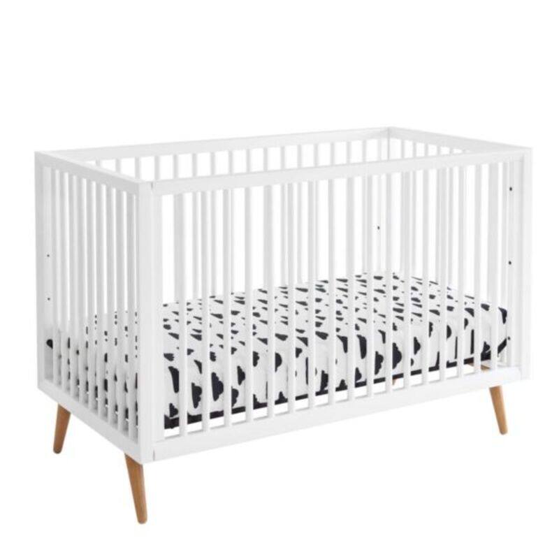 Kolcraft Kolcraft Roscoe 3-in-1 Convertible Crib White