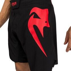 VENUM LIGHT 5.0 FIGHT SHORTS BLACK/RED MEDIUM