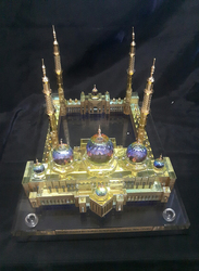 Silver Sword Crystal Gold Plated Sheikh Zayed Mosque Replica Model, 13 x 11cm, Multicolour