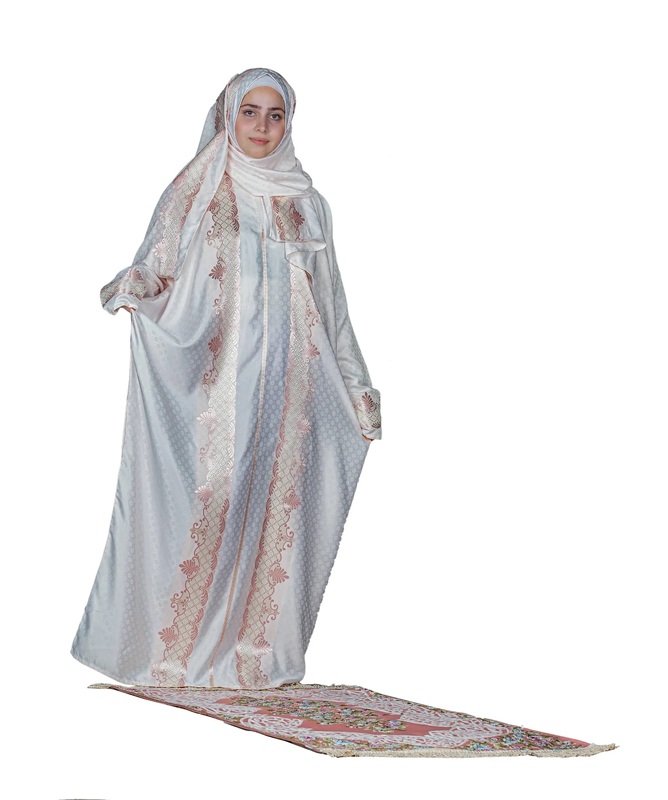 Sama prayer set: a dress, a carpet, and a Quran cover.(Green)