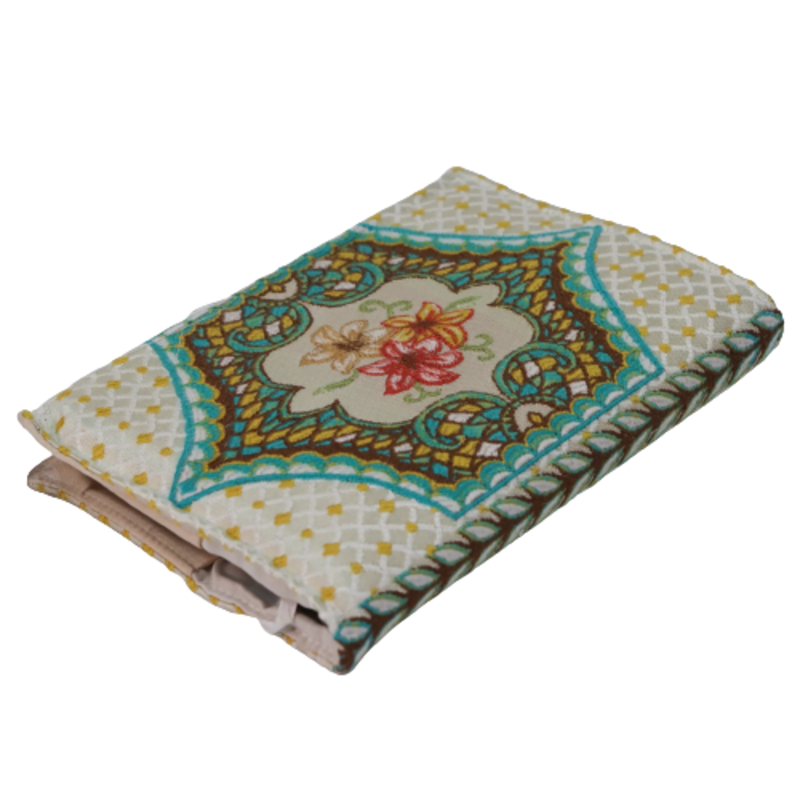 Embroidered silk cover to save the Quran (White)