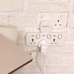 Domea Adaptor Multi Plug Extension with 3 Universal Sockets, Plug Type Adaptor, Safety Fuse, Individual Switches, AXP138, White