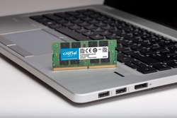 Crucial 8GB 3200MHz DDR4 SODIMM 3200MHz CL22 Laptop RAM, CT8G4SFRA32A, Green