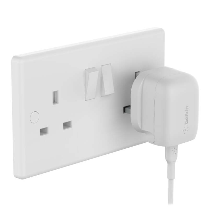 Belkin BoostCharge 20W Wall Charger + Lightning Cable 1m Fast Charge PD Portable Compact Drop Proof, 1x USB-C port, for Apple/Android iPhone 14/13/12 Pro Max, iPad, Samsung, 3-Pin UK - White