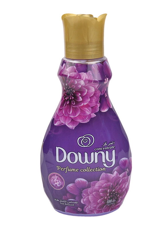 

Downy Lavender & White Musk Concentrate Fabric Softener, 880ml