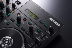 Roland DJ-707 Dj Controller, Black