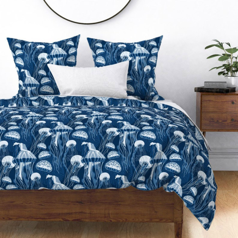 3-Piece 3D Night's Digital Jellyfish Printed Comforter Set, 1 Comforter + 2 Pillow Covers, King, Multicolour