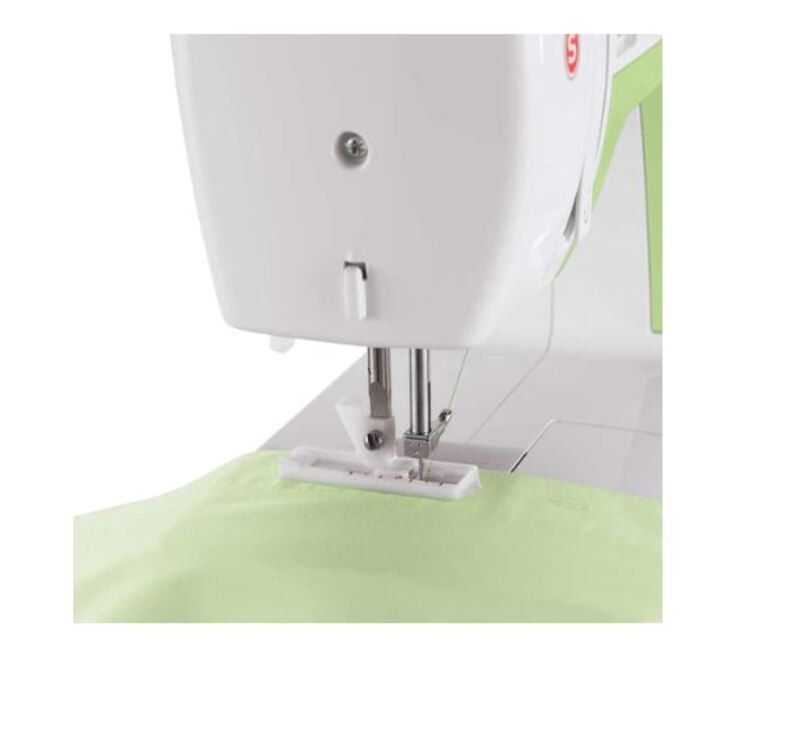 Singer Simple Mechanical Sewing Machine - 3229