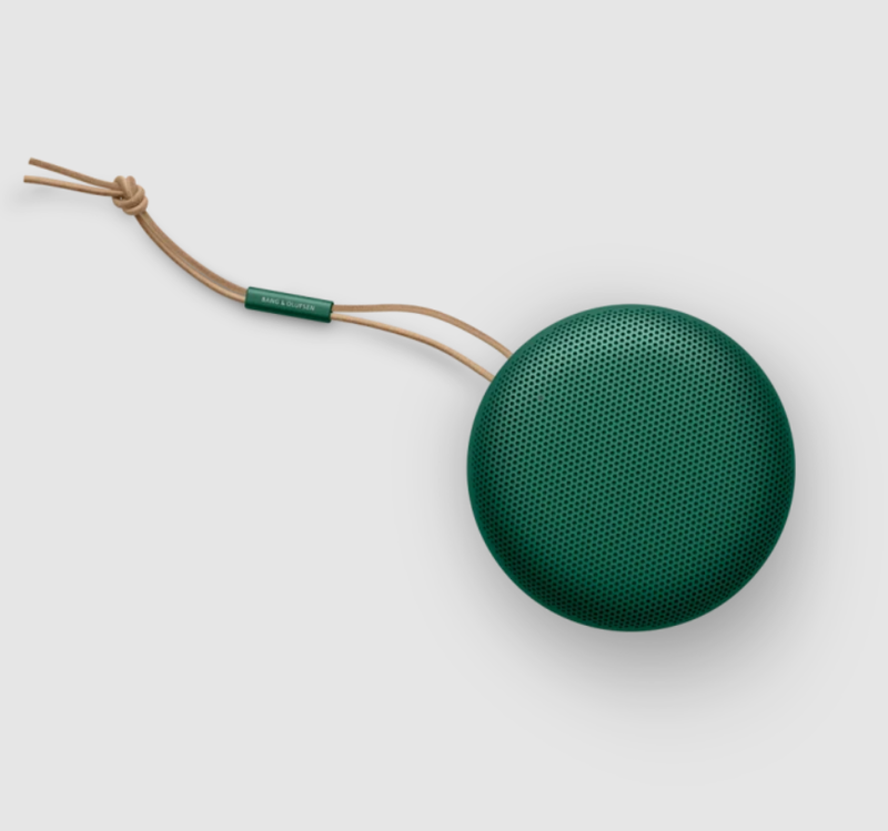 Bang & Olufsen BEOSOUND A1 2ND GEN  Waterproof Bluetooth speaker, Green