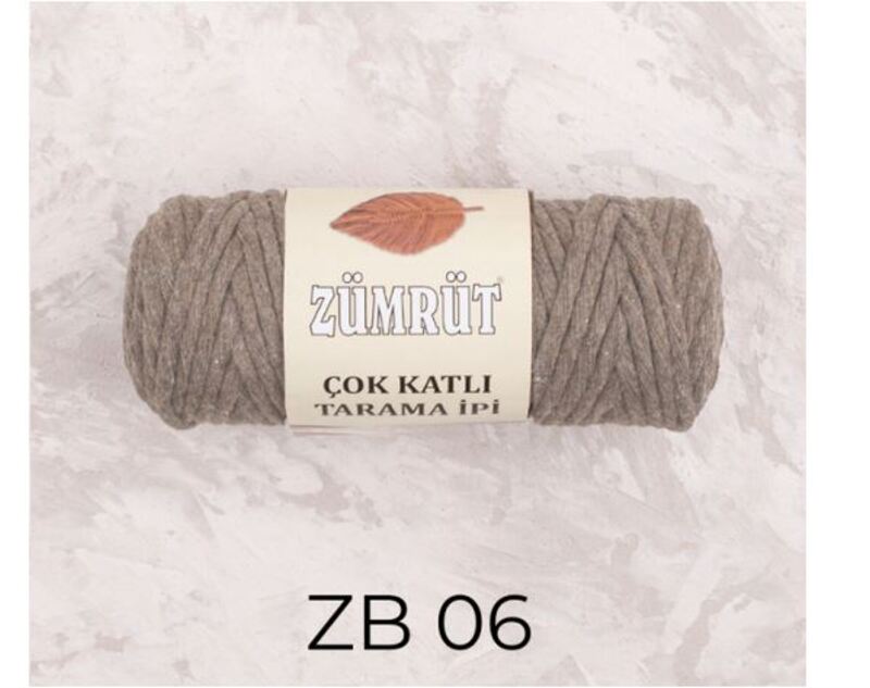 Zumrut Multi-Ply Cotton Single Twist Thread 4 mm 250g, ZB 06