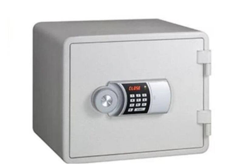 

Eagle YESM-015D Fire Resistant Safe, Digital Lock (White)