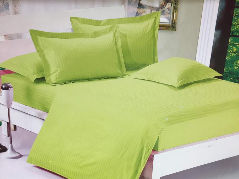 Zoya Cotton Solid Pattern Bedding Set, 1 Comforter Cover + 1 Bedsheet + 4 Pillow Cases, King, Green