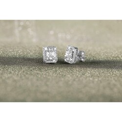 Liali Jewellery Emerald Cut 18K White Gold Stud Earrings for Women with 90 Diamond, 2 Carat Look, Silver