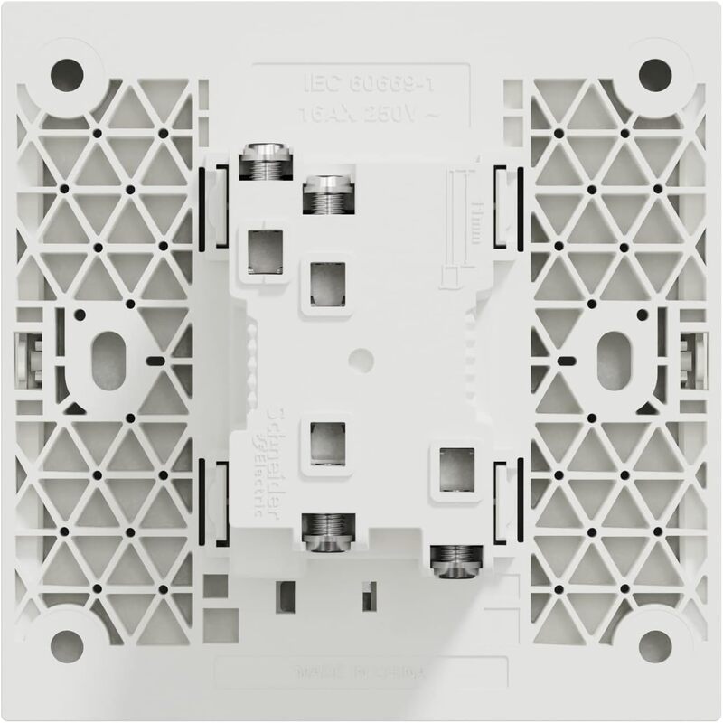 Schneider Electric Intermediate Switch with Fluoresent Locator, AvatarOn C, 16AX, 250V, 1 gang, white - Pack of 3