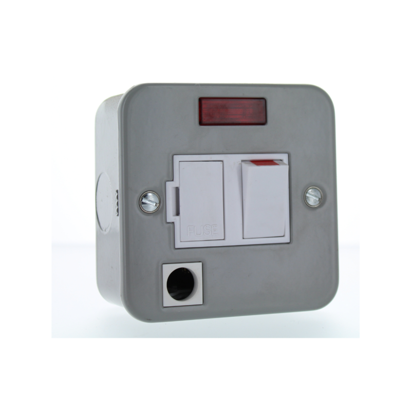 

Schneider Electric Fused Outlet with Neon, 13A , ESM32NFSG