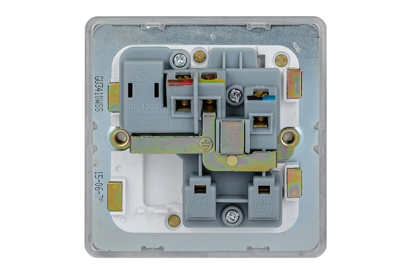 Schneider Electric Ultimate Screwless flat plate - switched socket - 1 gang - stainless steel - GU3410-WSS - Pack of 5