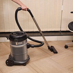 Olsenmark Drum Vacuum Cleaner, 21L, 2300W, OMVC1574, Grey