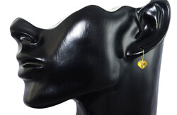 فيرا بيرلا أقراط من الذهب عيار 10 قيراط للنساء،على شكل قلب مع حجر السترين - أصفر