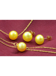 فيرا بيرلا طقم مجوهرات 3 قطع من الذهب عيار 10 قيراط للنساءمكوّن من قلادة، سوار وأقراط، مع حجر اللؤلؤ - ذهبي