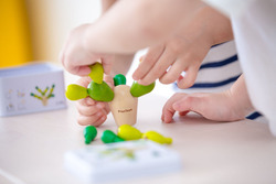 Plantoys 4130 Balancing Cactus Game