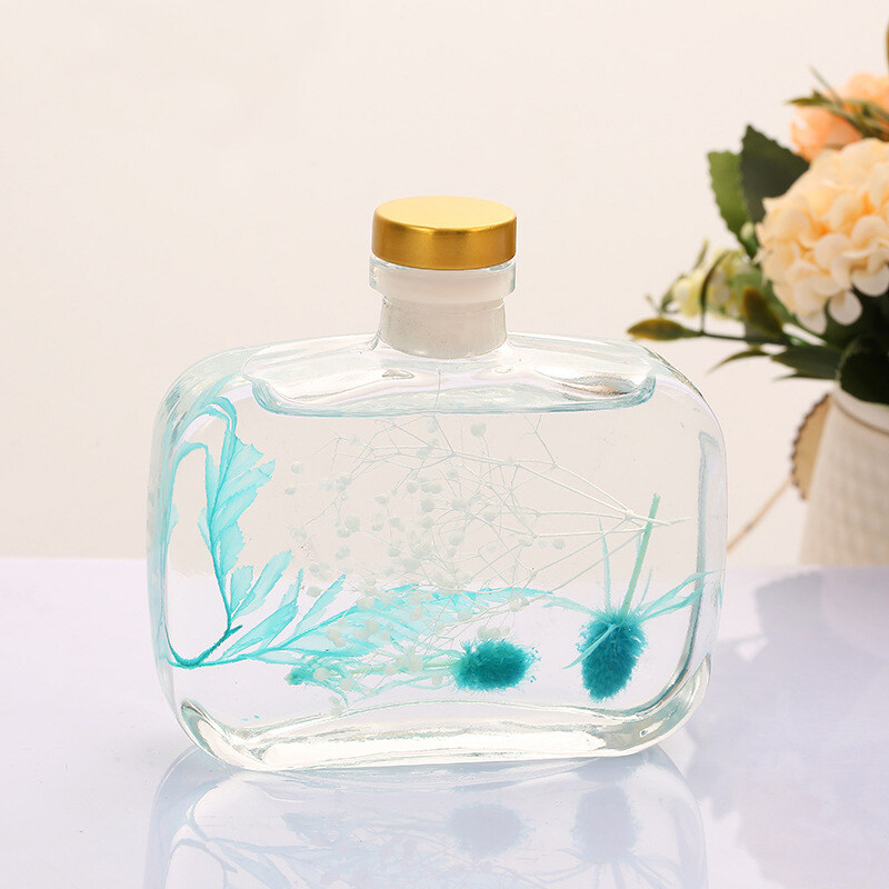 

25 Home Decor Lavender Oil Modern Aromatherapy Diffuser Stick and Beautiful Glass Bottle for Room Fragrance and Home Decor Capacity 200 Milliliters.