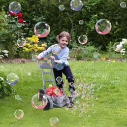 FITTO Automatic Bubble Blowing Trolley - Electric Motor Hand-Push Lawn Mower Design, Perfect for Outdoor Playtime