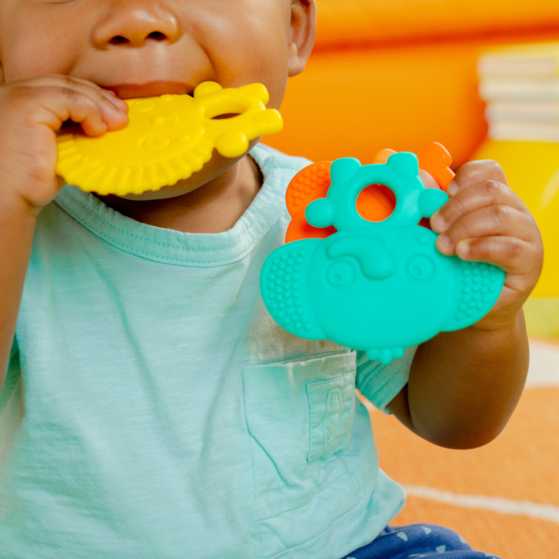 BRIGHT STARTS 3PK TEXTURED TEETHERS: GUMMY BUDDIES