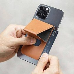 Uniq Lyft Magnetic Snap-On Card Holder for Apple MagSafe, Black
