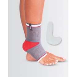 Pad Supported Knitted Ankle Support