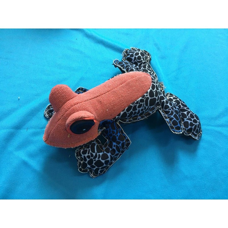 Nutrapet Frog Dog Toy, Red/Black