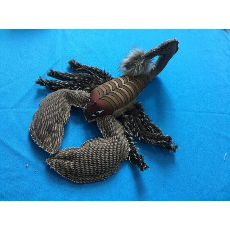 

Nutrapet Scorpion Dog Toy, Grey