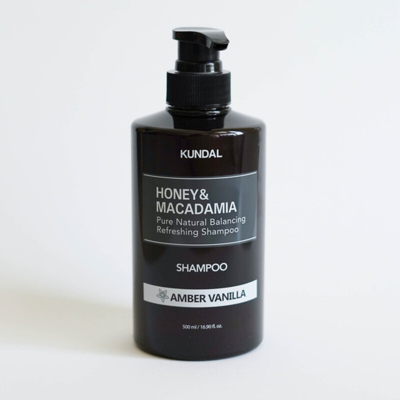 Kundal Honey & Macadamia Pure Natural Balancing Refreshing Shampoo Amber Vanilla, 500ml