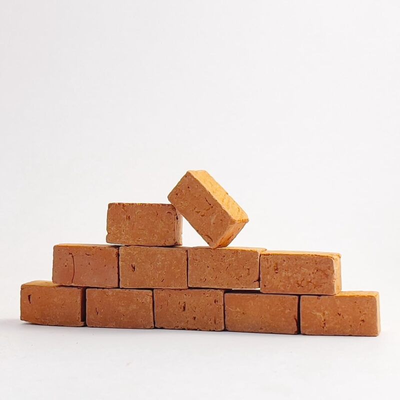 littleplay Pack of 100 Miniature Terracotta Bricks - Endless Open-Ended Play for Children and Hobbyists