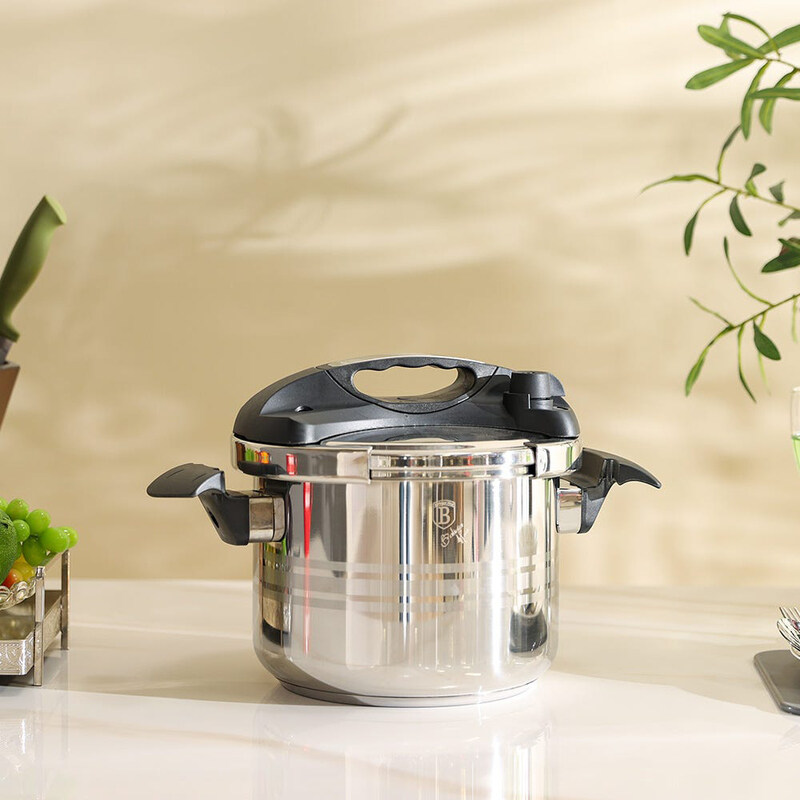 

Danube Home 6 Ltr Round Turbo Pressure Cooker, Berlingerhaus, Silver