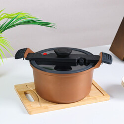 Danube Home 5 Ltr Round Elite Low Pressure Cooker, 14x24x24cm, Gold