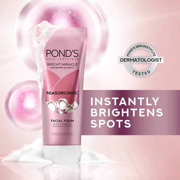 Pond's Bright Beauty Spotless Glow Serum Facial Foam Triple Action Glow for Extra Nourished, Extra Smooth & Extra Bright Skin - 100 g