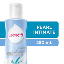 Lactacyd Pearl Intimate Feminine Wash - Gently Restore Narutal Skin Tone with Natural Marine Extracts - 250 ML