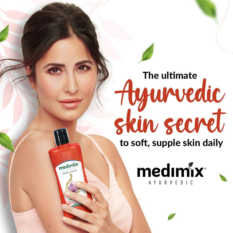 Medimix Kumkumadi Body Wash with Natural Glycerine - For Clear & Radiant Skin - Free from SLES, Soap, Alcohol & Paraben - 300 ml