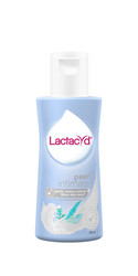 Lactacyd Pearl Intimate Feminine Wash - Gently Restore Narutal Skin Tone with Natural Marine Extracts - 60 ML