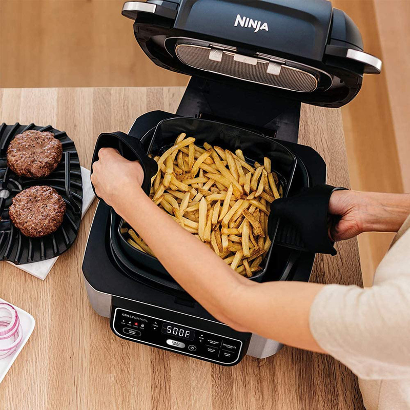 Nutri Ninja Foodi 5 in 1 Indoor Electric Grill with 4 Quart Air Fryer, 1760W, AG 301, Silver