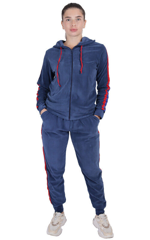 

Minora Fashionable Women's Sweat suit with soft stuff