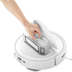 Roborock Q Revo Vacuum & Mop Robot with Suction Station,Suction Power 5500 Pa, 180 min Battery Life, 350 ml Dust or 80 ml Water Tank, 200 RPM Rotating Mop Pads, App/Voice Control (White)