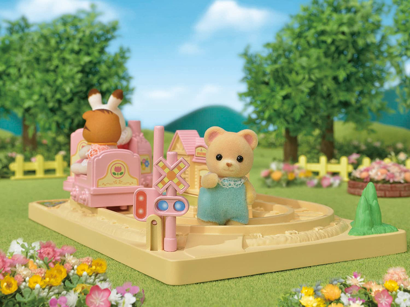 Sylvanian Family Aby Choo-Choo Train Set, Ages 3+, Multicolour